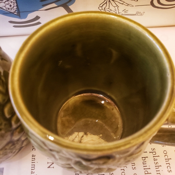 MCM Vintage Avocado Coffee Mugs Set - Picture 8 of 8